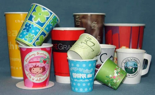 paper cup in different sizes